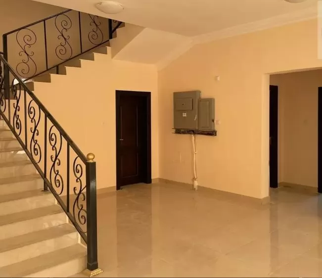 Résidentiel Propriété prête 6 chambres U / f Villa autonome  a louer au Doha #10232 - 1  image 